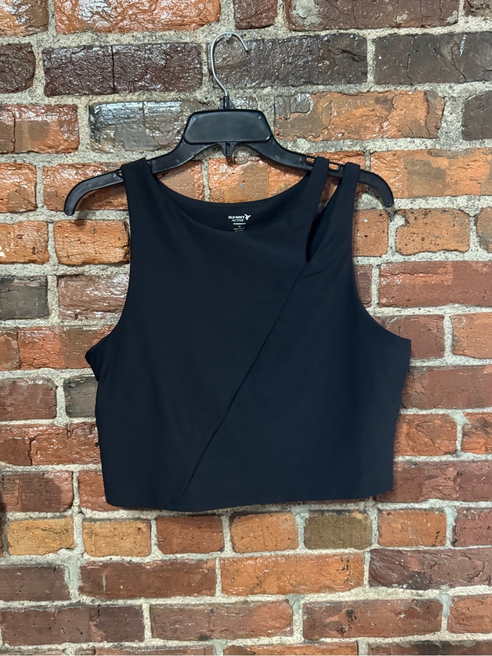 Old Navy Black Asymmetric Activewear Crop Tank Top Size XL